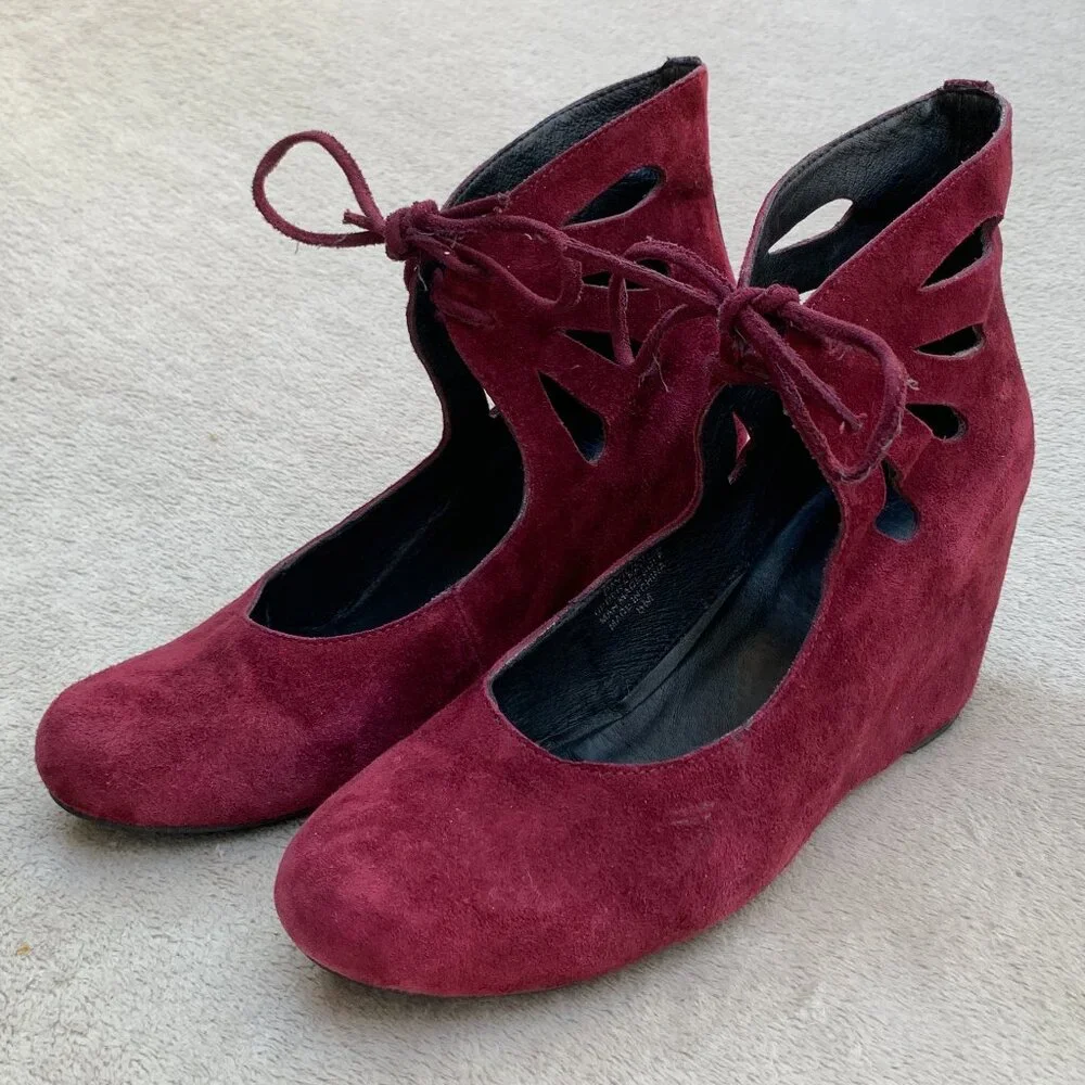 Jeffrey Campbell Pavilion Genuine Suede Hidden Wedges Sz8